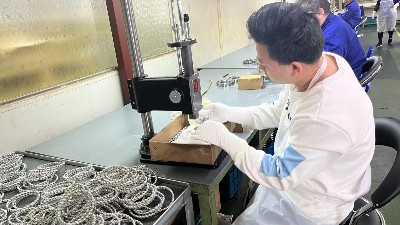 造成磨床主軸軸承精度下降的原因有哪些？