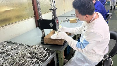 滾珠軸承在實(shí)際應(yīng)用中應(yīng)該注意什么？