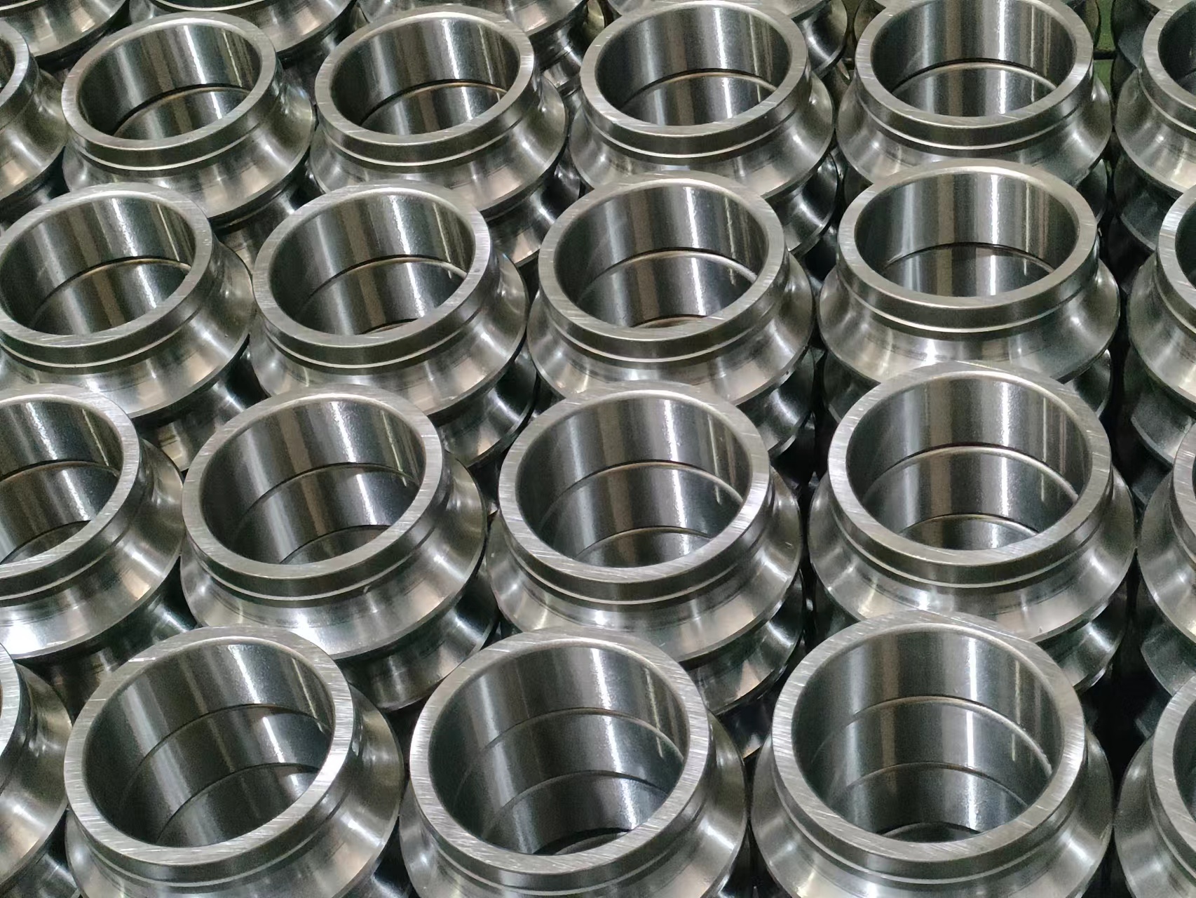 一個密封圈，輕松解決機床角接觸球軸承維護麻煩的問題！